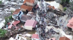 Banjir Bandang Terjang Sebagian Sumatera Barat Lebih dari 40 Orang Tewas