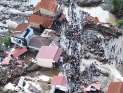 Banjir Bandang Terjang Sebagian Sumatera Barat Lebih dari 40 Orang Tewas