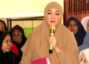 Angelina Sondakh Bagikan 10 Alquran di Maulid Nabi