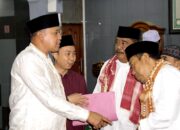 Tarawih Keliling Perdana, Wali Kota Bekasi Sambangi Masjid Jami Al Muhajirin Kota Baru