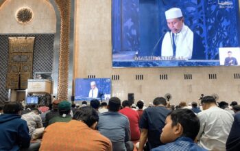 Menyelamatkan Generasi Muda dari Bahaya Dunia Maya: Ketika Teknologi Harus Dikendalikan oleh Nilai Takwa