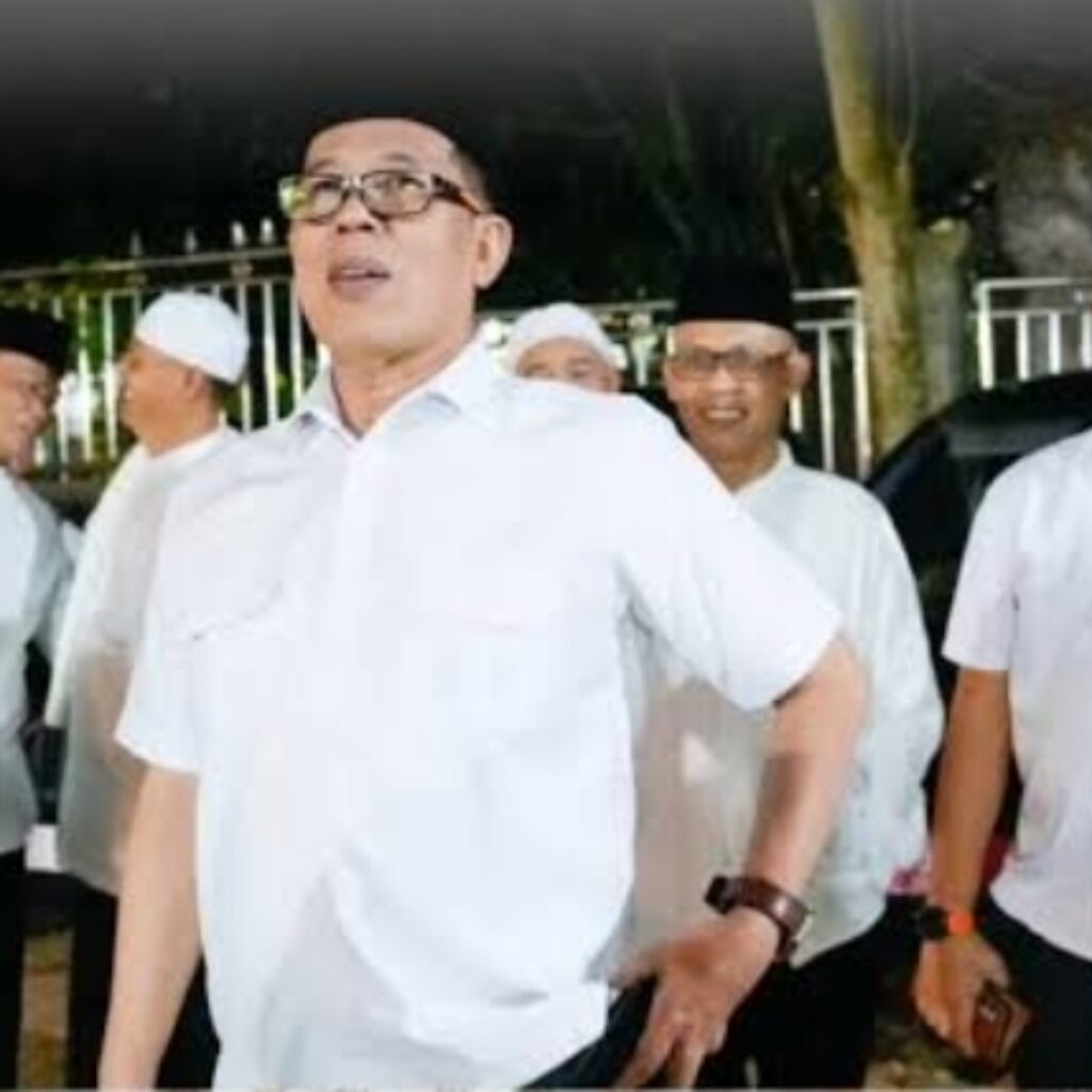 Sekda Purwakarta Hadiri Pelepasan Jamaah Umrah dan Milad ke-15 Ponpes Minnatul Huda