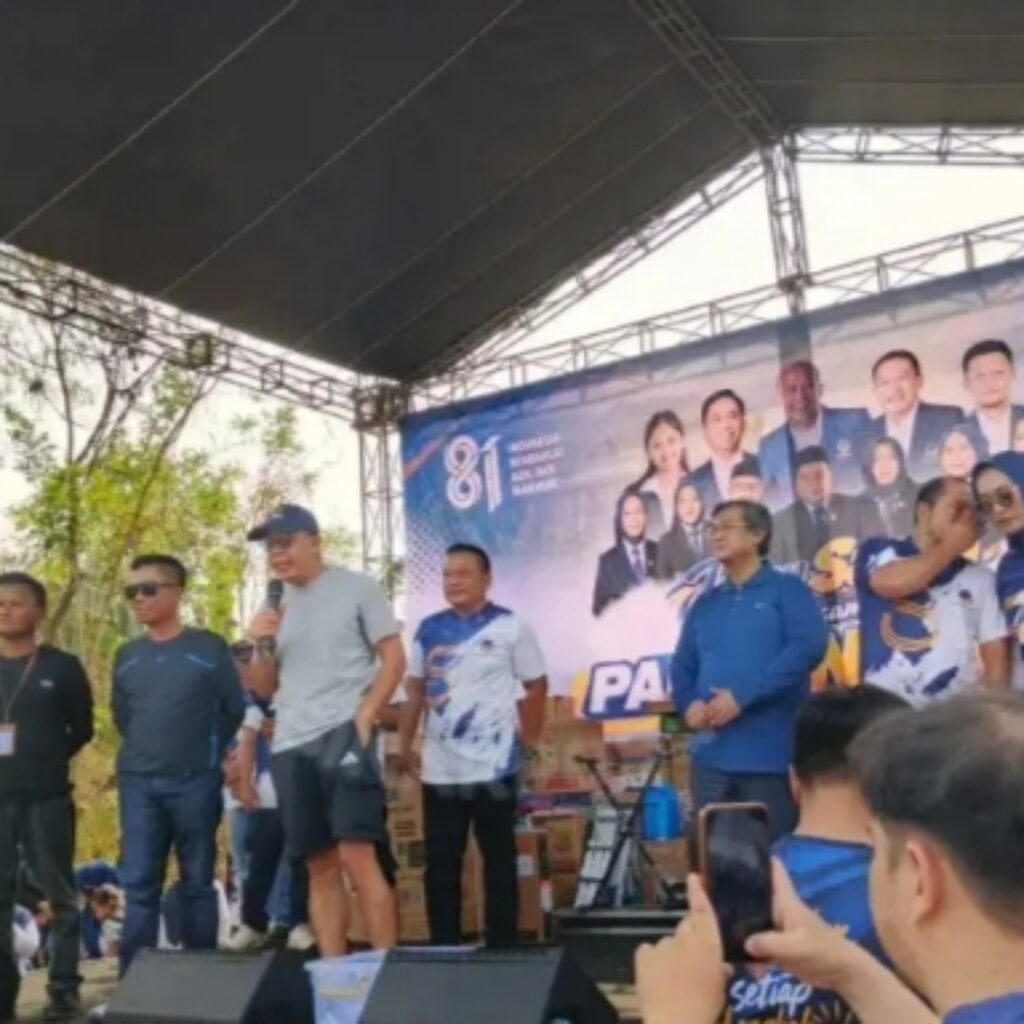 Jalan Santai NasDem di Purwakarta Diikuti 3.000 Warga, Saan Mustopa Ajak Masyarakat Hidup Sehat