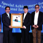 Raih Top GPR Figure Award 2026, Nasaruddin Umar Apresiasi Kerja Kolektif Humas Kemenag  ALIMANNEWS.COM, JAKARTA – Menteri Agama